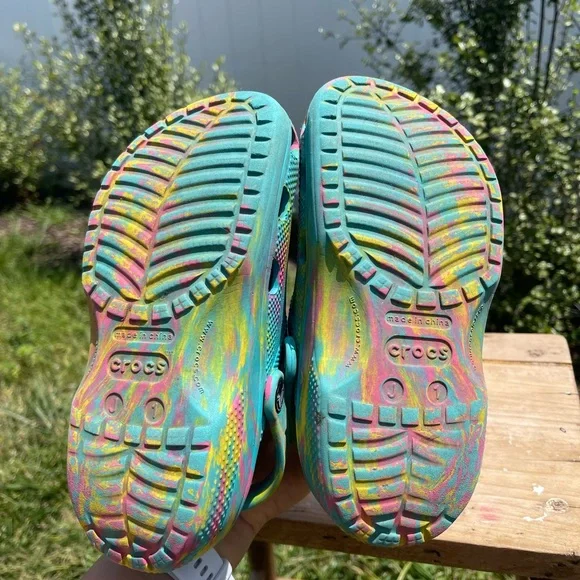 CROCS Blue and Yellow Sandals Vibrant Comfort - Picture 5 of 5